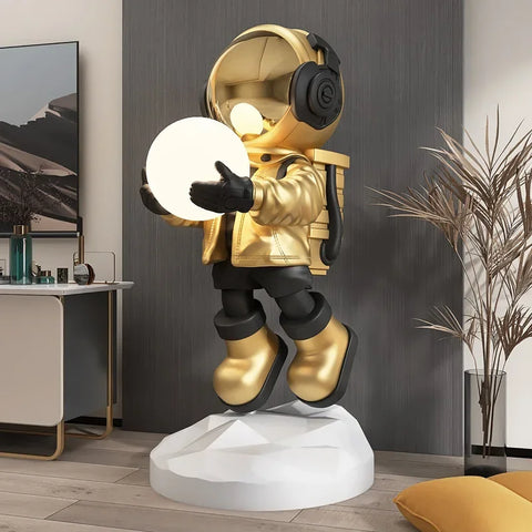 Stella | Resin Astronaut Floor Lamp