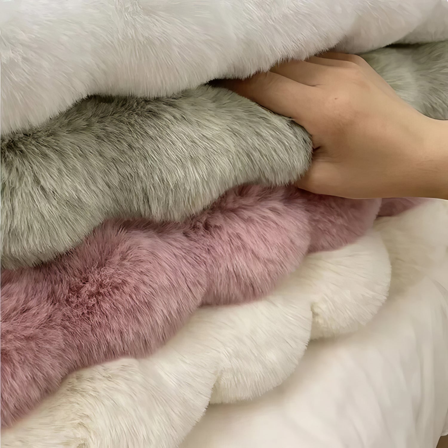 Snuggle Haven | Nordic Round Rug for Cozy Comfort