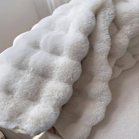 Snuggle Haven | Nordic Round Rug for Cozy Comfort