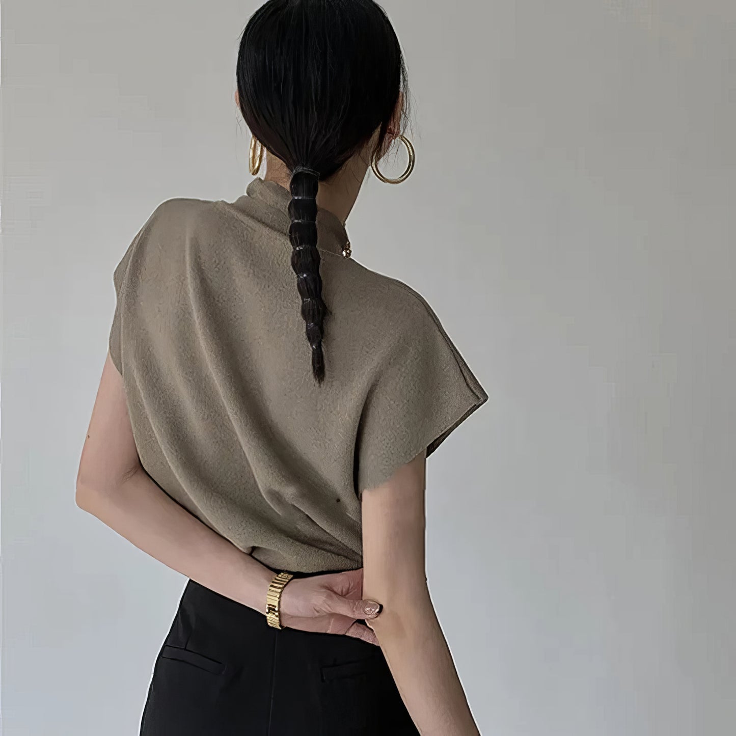 Elaina | Chic & Versatile Knitted Vest Shirt